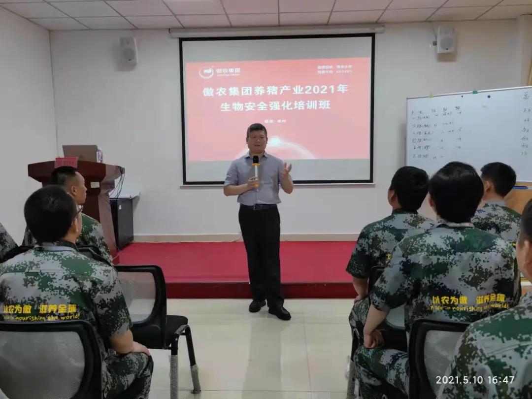 熟妇丰满多毛的大隂户