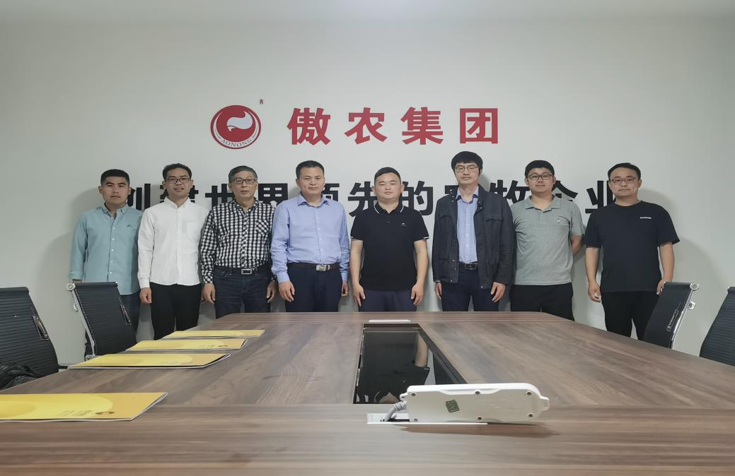 熟妇丰满多毛的大隂户