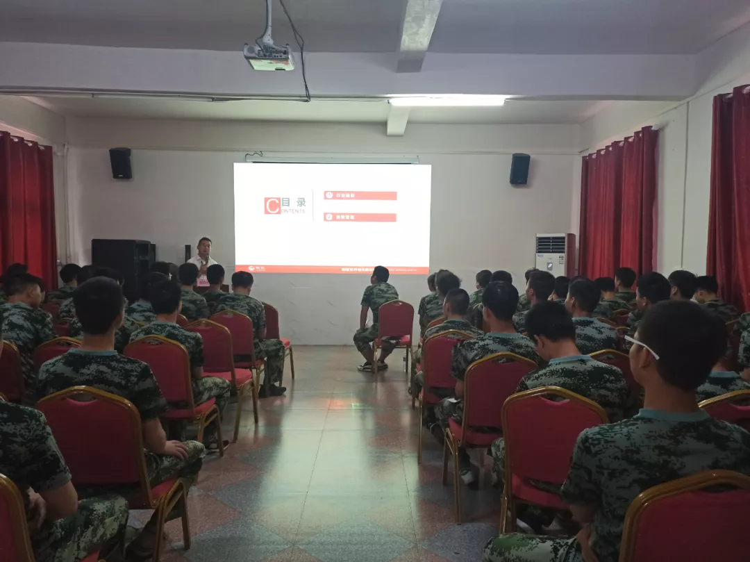 熟妇丰满多毛的大隂户