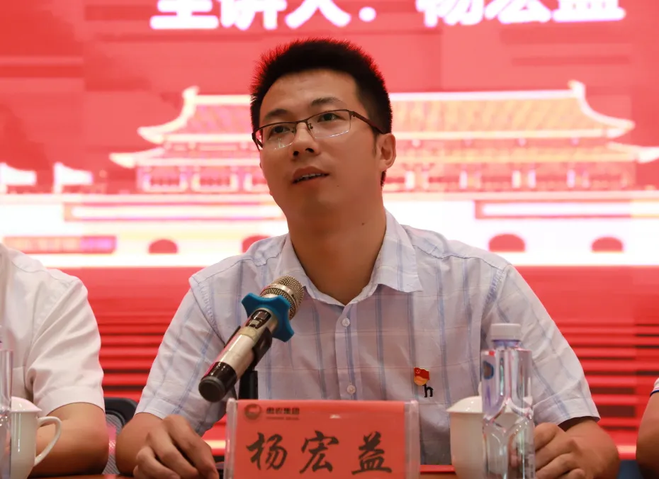 熟妇丰满多毛的大隂户