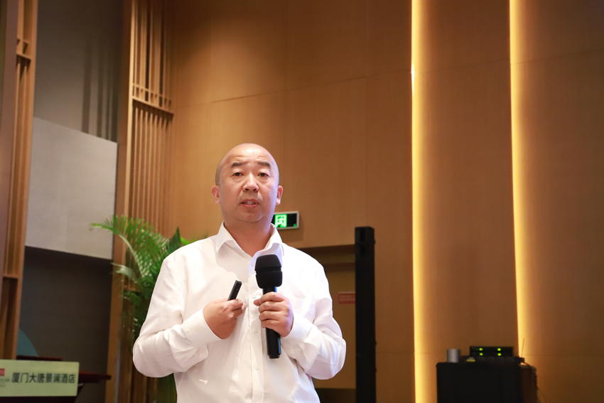 熟妇丰满多毛的大隂户