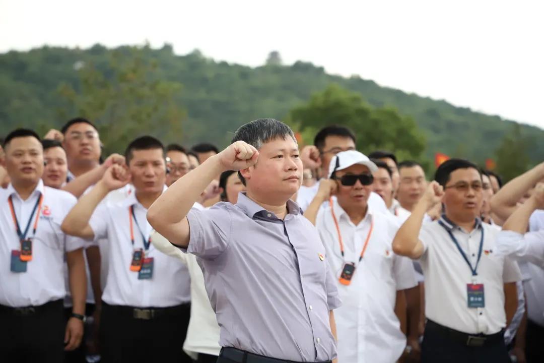 熟妇丰满多毛的大隂户
