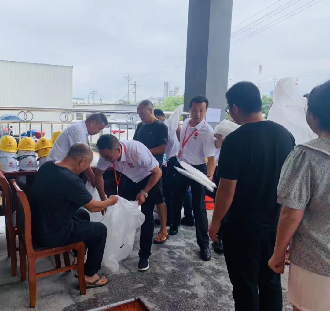 熟妇丰满多毛的大隂户