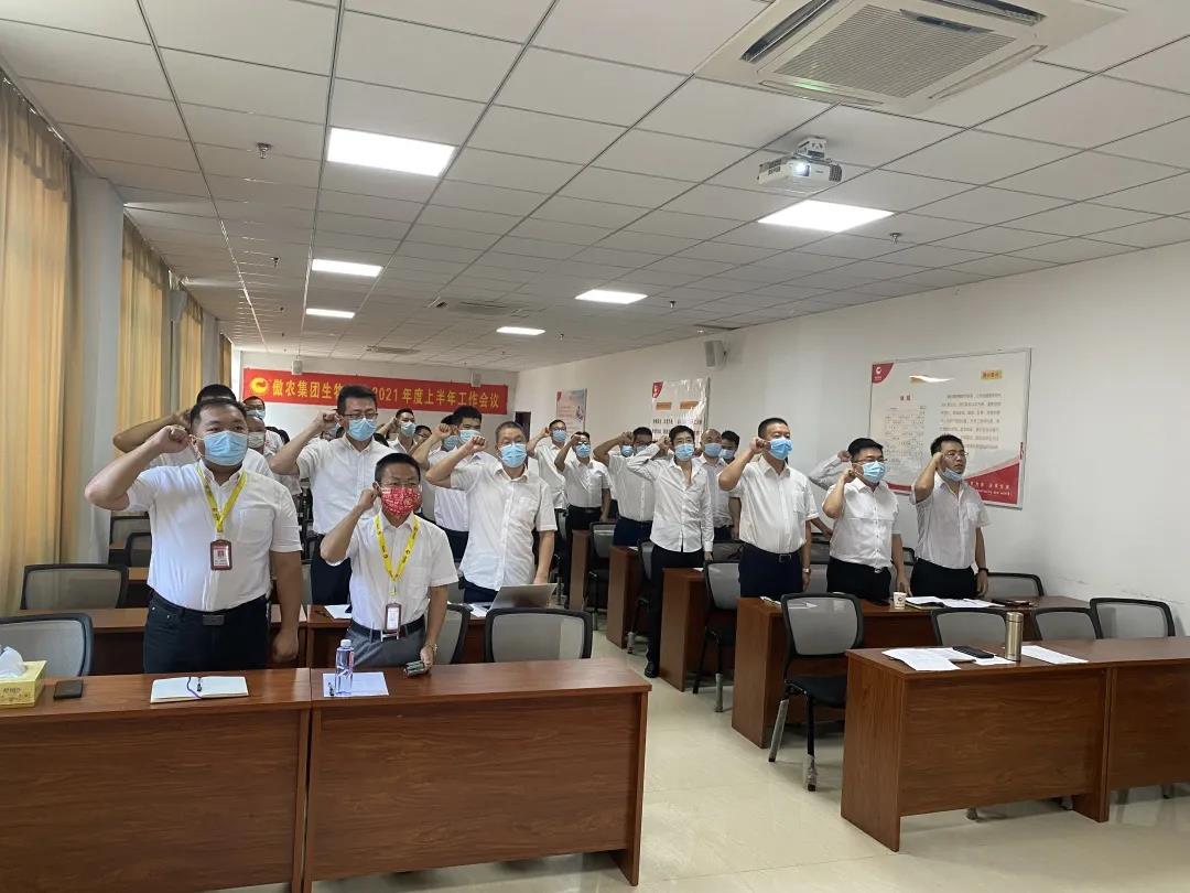 熟妇丰满多毛的大隂户