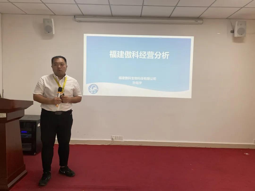 熟妇丰满多毛的大隂户