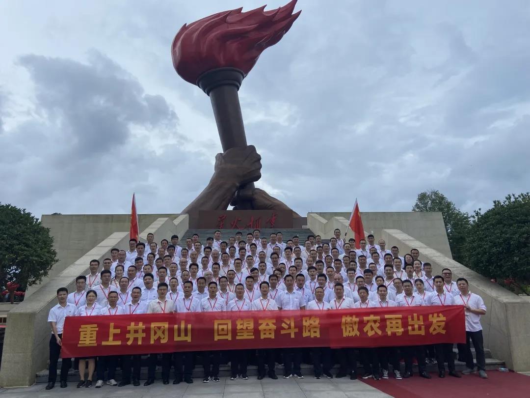 熟妇丰满多毛的大隂户