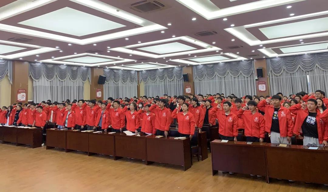 熟妇丰满多毛的大隂户