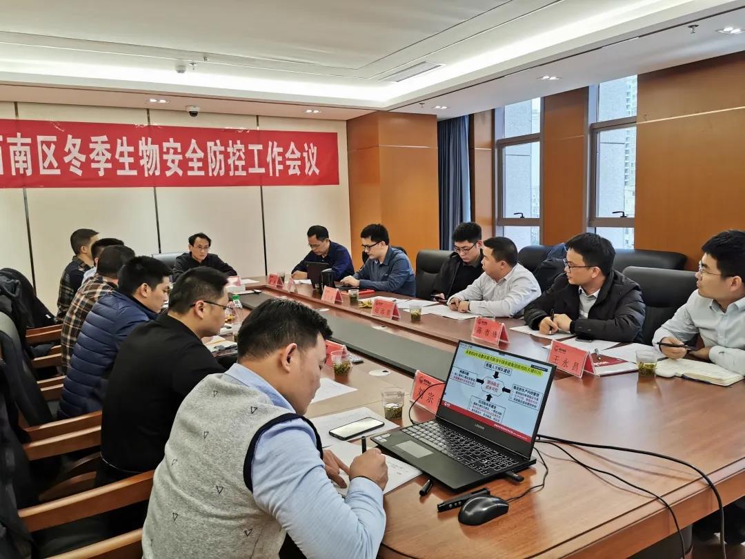 熟妇丰满多毛的大隂户