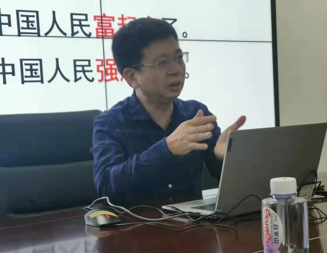 熟妇丰满多毛的大隂户