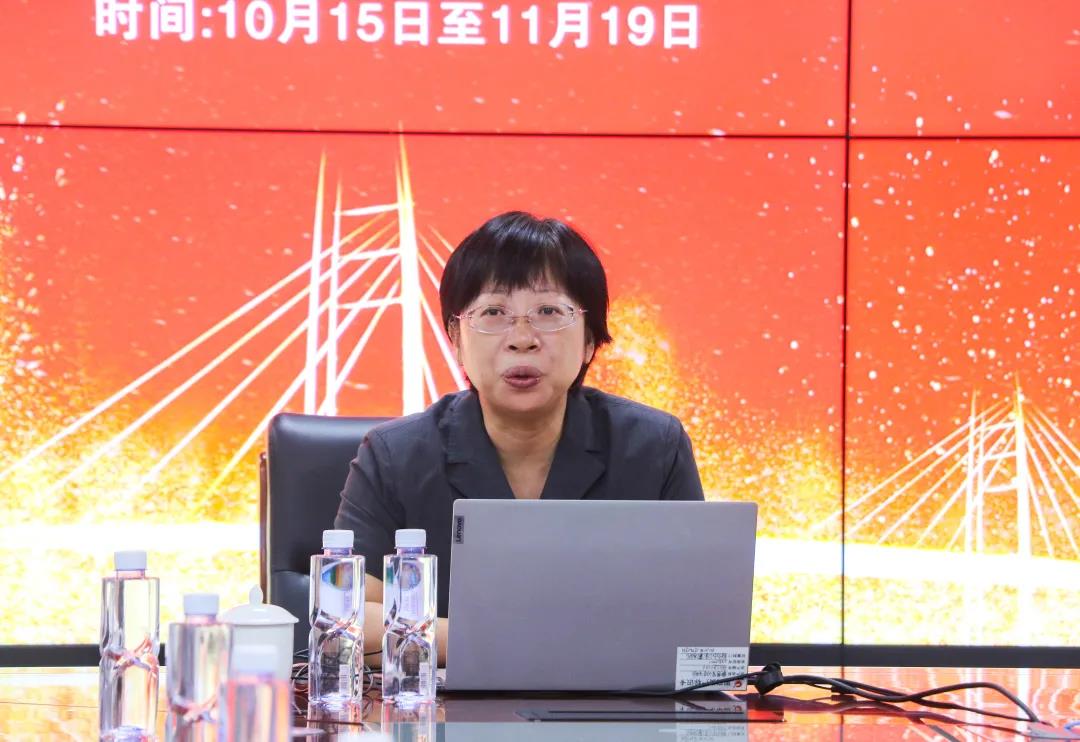 熟妇丰满多毛的大隂户