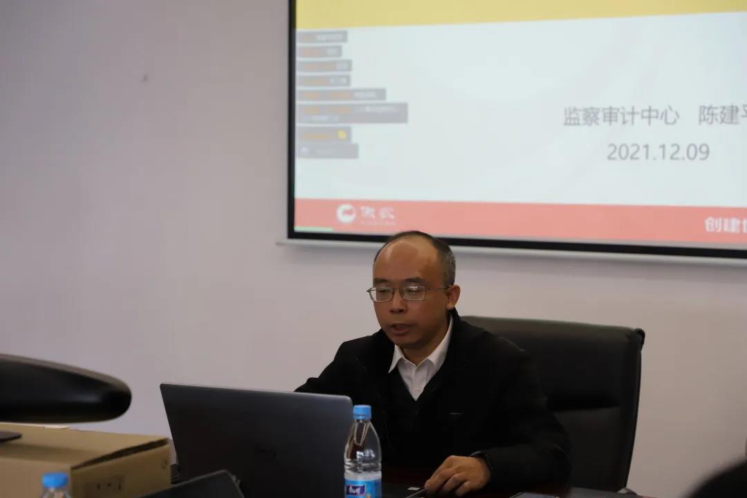 熟妇丰满多毛的大隂户