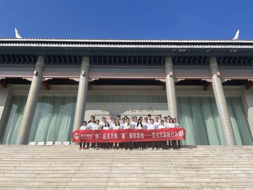 熟妇丰满多毛的大隂户