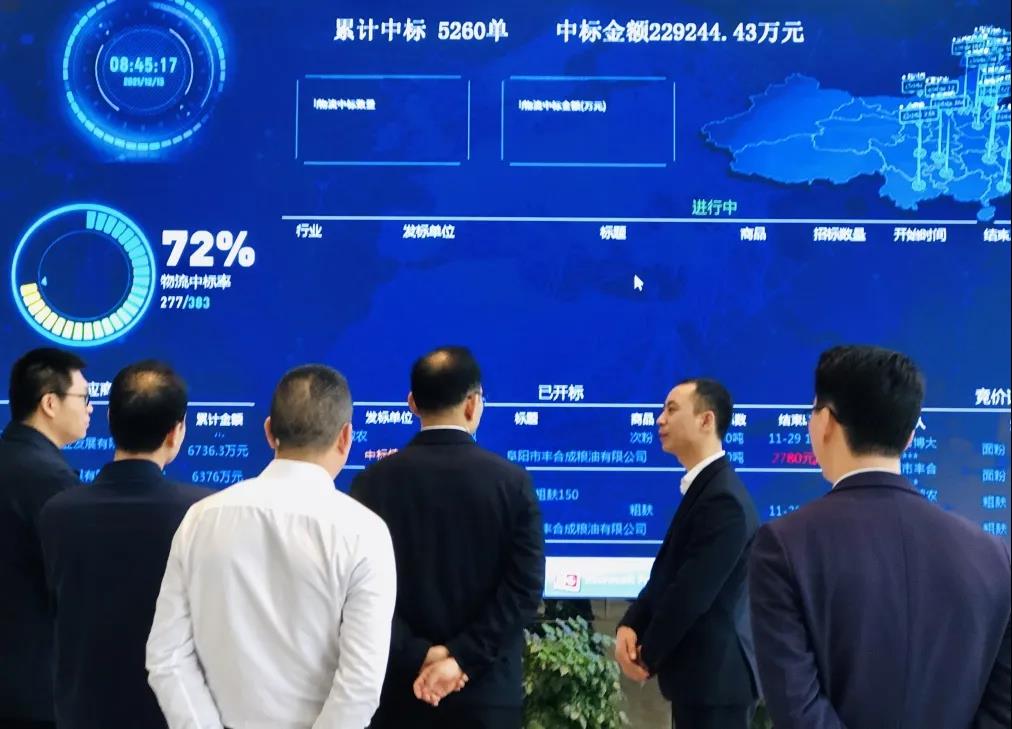 熟妇丰满多毛的大隂户