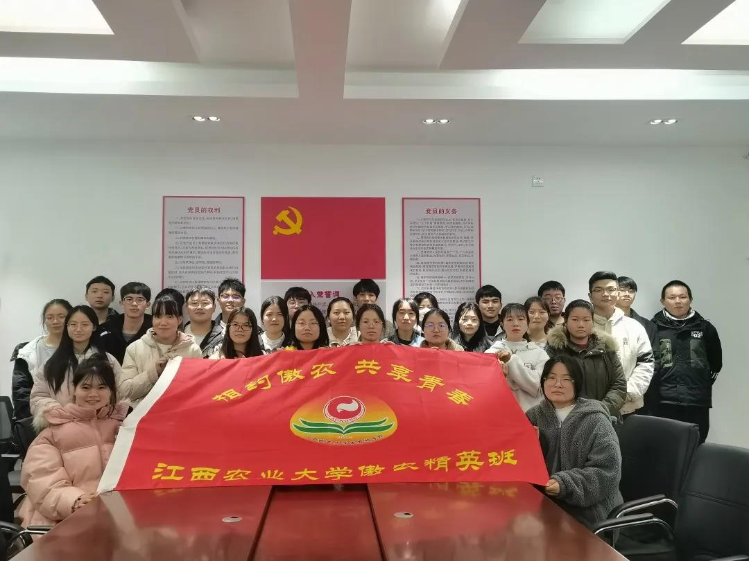 熟妇丰满多毛的大隂户