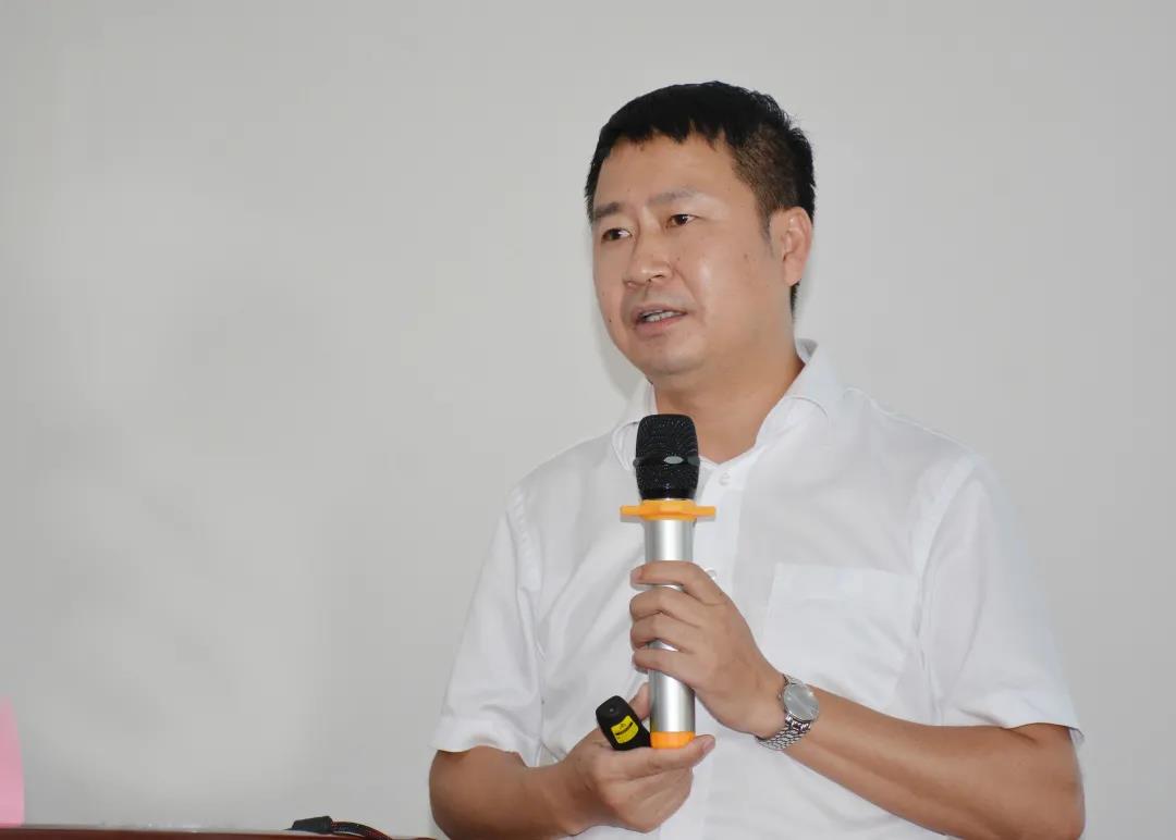 熟妇丰满多毛的大隂户