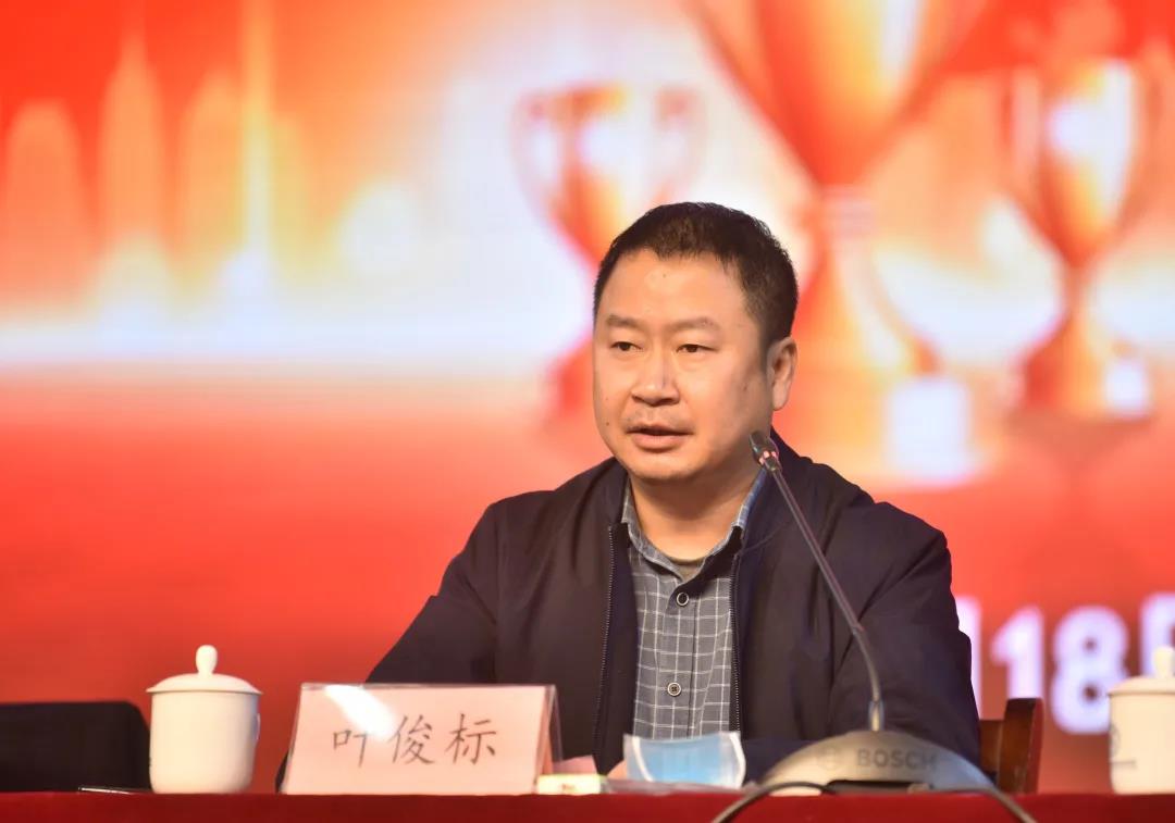 熟妇丰满多毛的大隂户