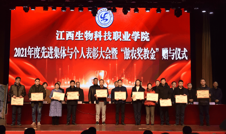 熟妇丰满多毛的大隂户