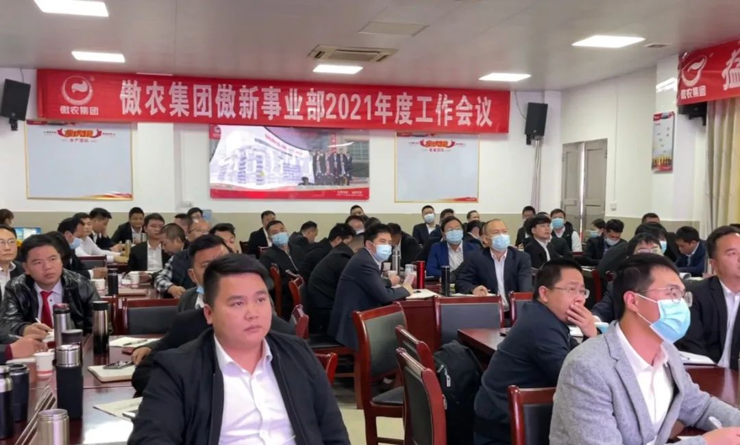 熟妇丰满多毛的大隂户