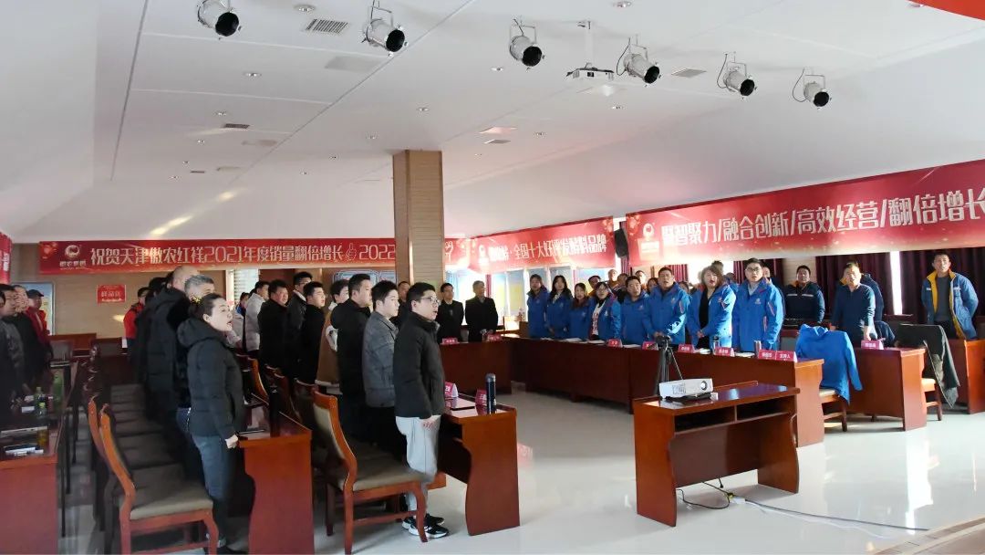 熟妇丰满多毛的大隂户