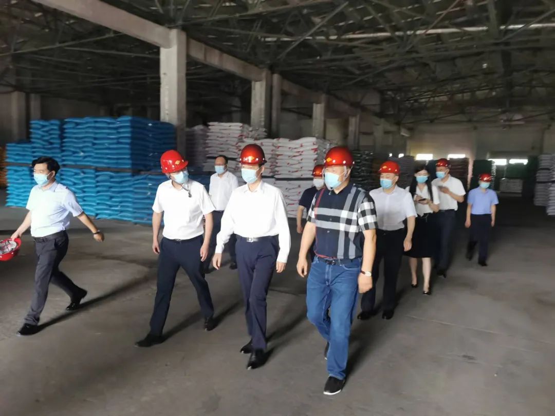 熟妇丰满多毛的大隂户