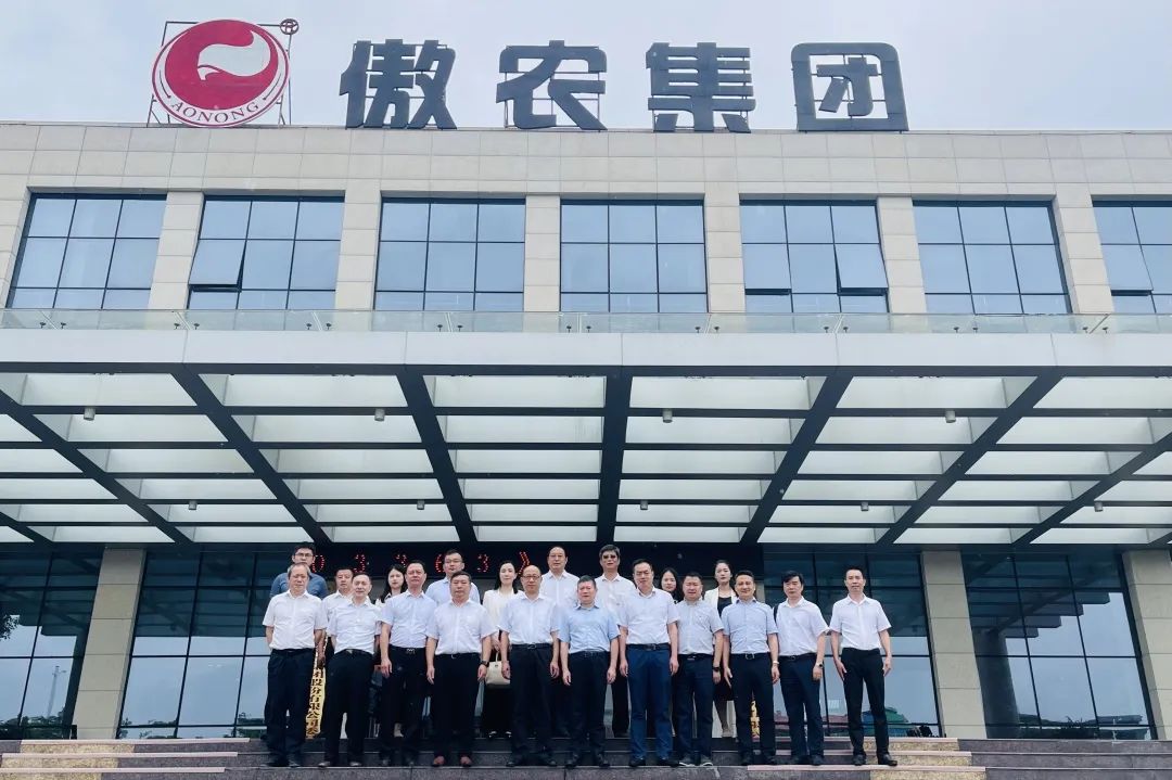 熟妇丰满多毛的大隂户