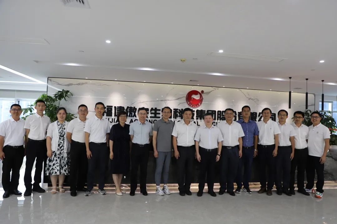 熟妇丰满多毛的大隂户