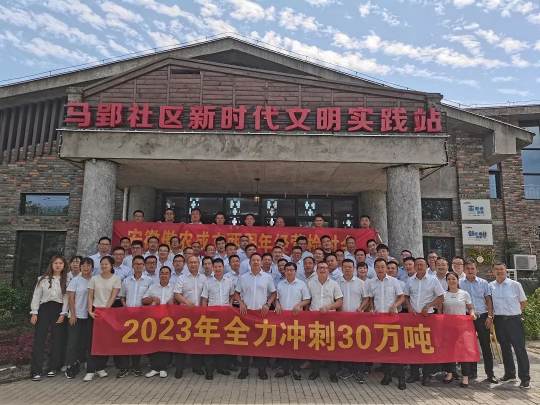 熟妇丰满多毛的大隂户