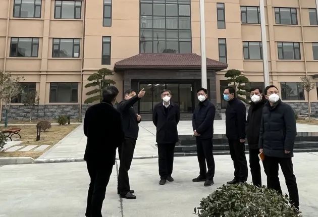 熟妇丰满多毛的大隂户