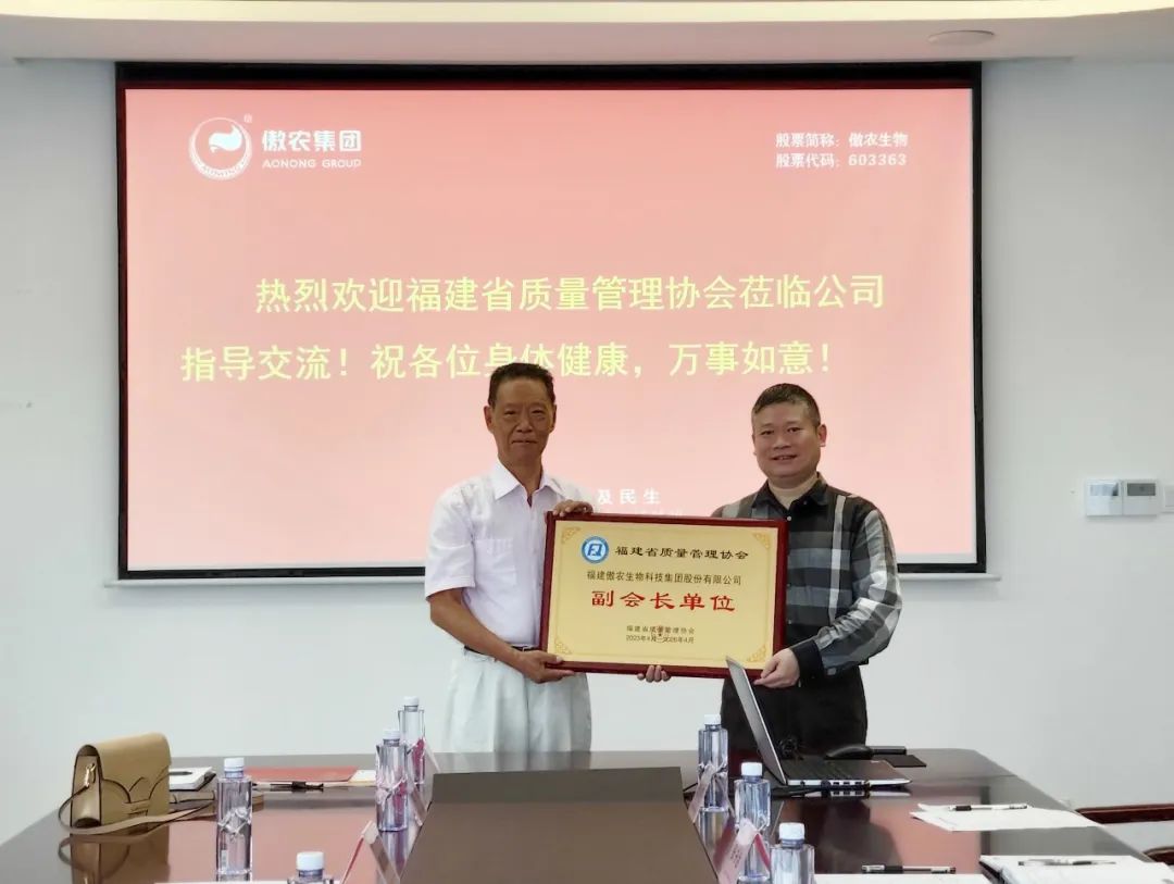 熟妇丰满多毛的大隂户