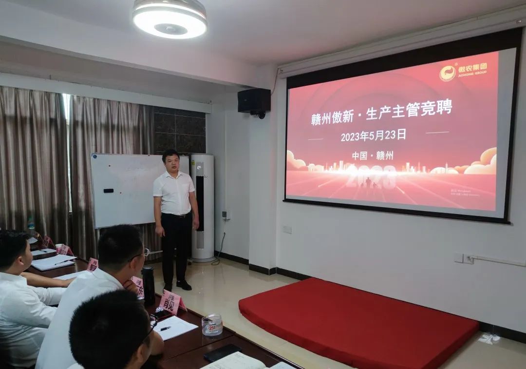熟妇丰满多毛的大隂户