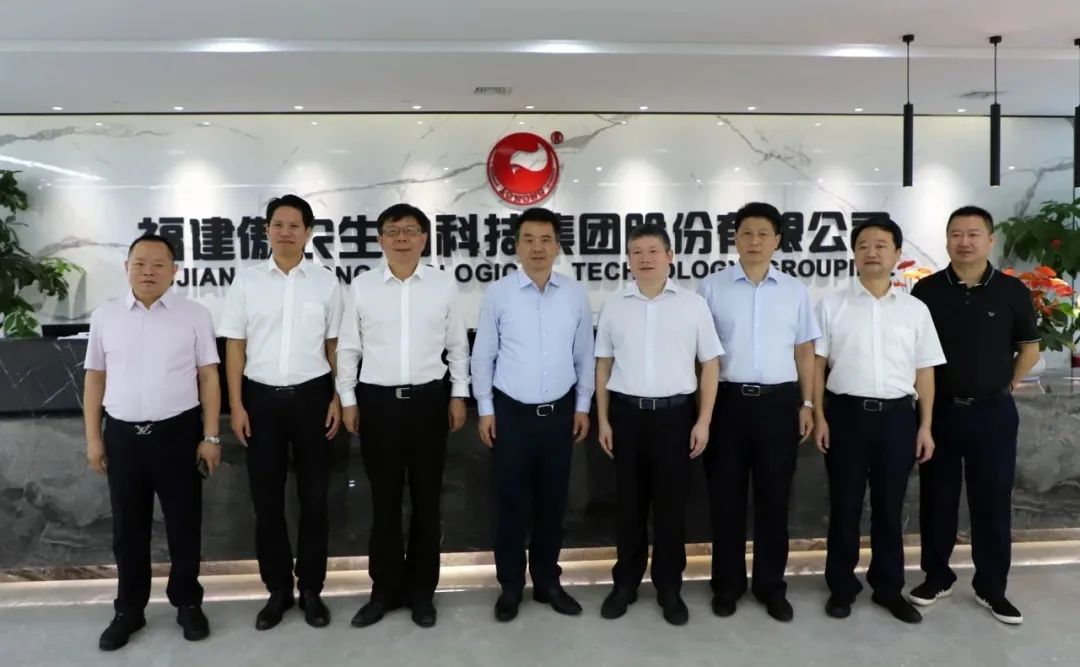 熟妇丰满多毛的大隂户