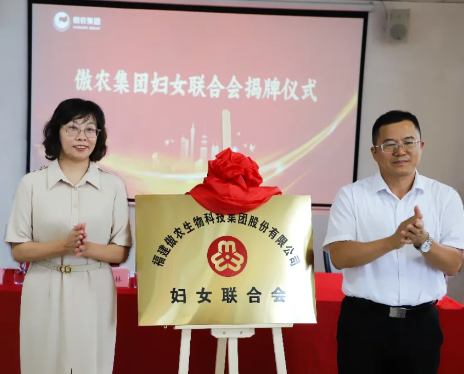 熟妇丰满多毛的大隂户