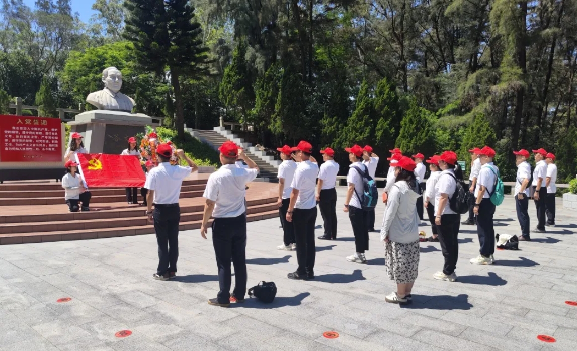 熟妇丰满多毛的大隂户