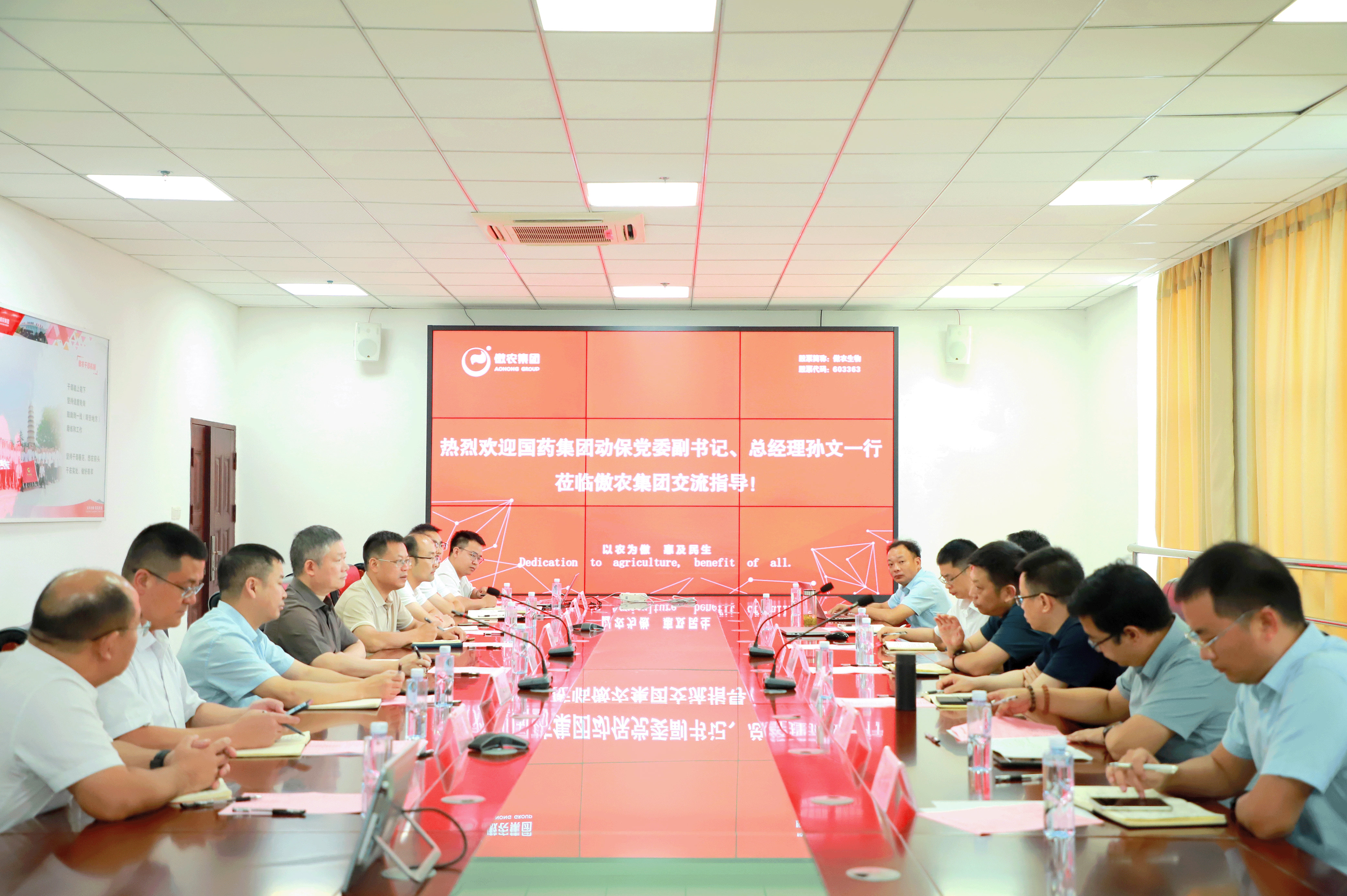 熟妇丰满多毛的大隂户