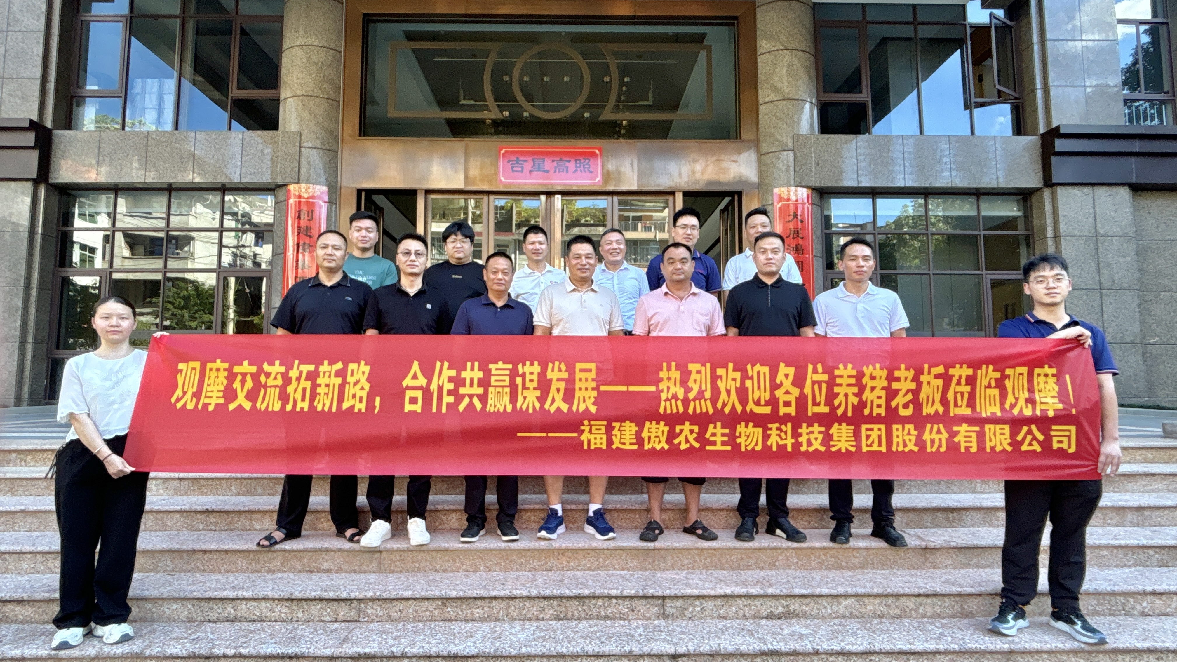 熟妇丰满多毛的大隂户