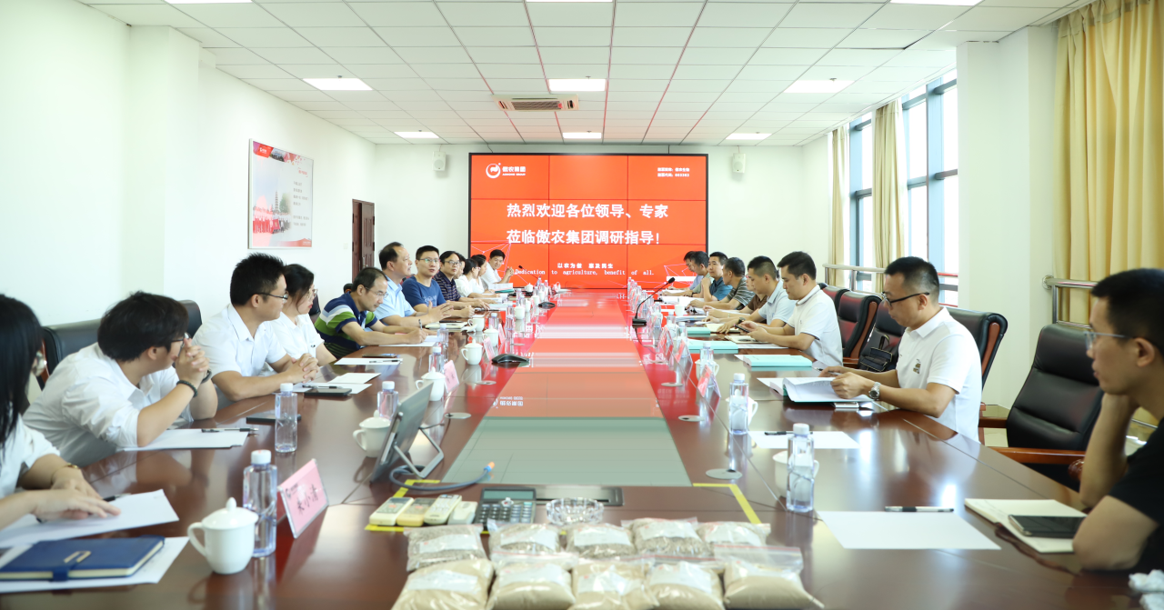 熟妇丰满多毛的大隂户
