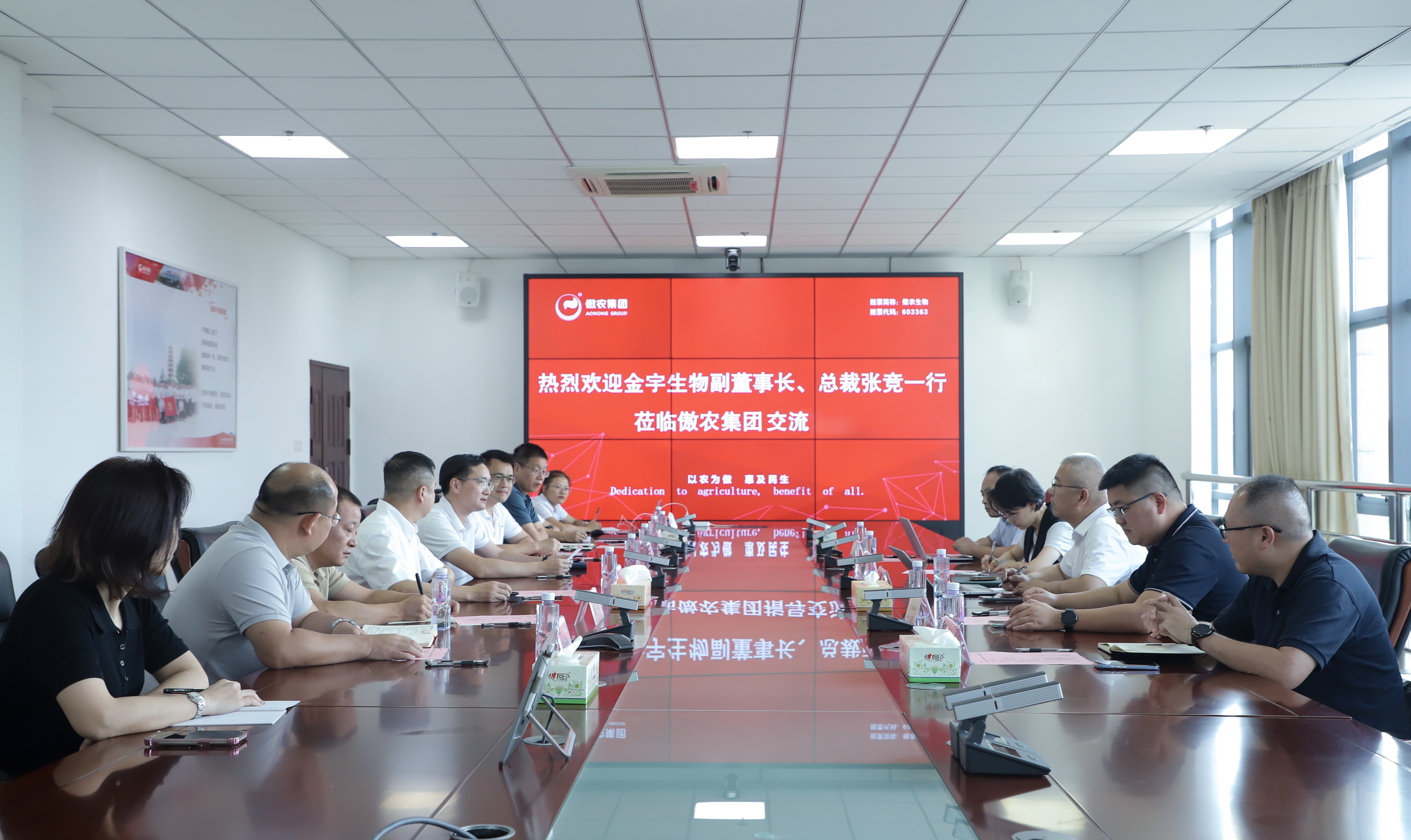 熟妇丰满多毛的大隂户