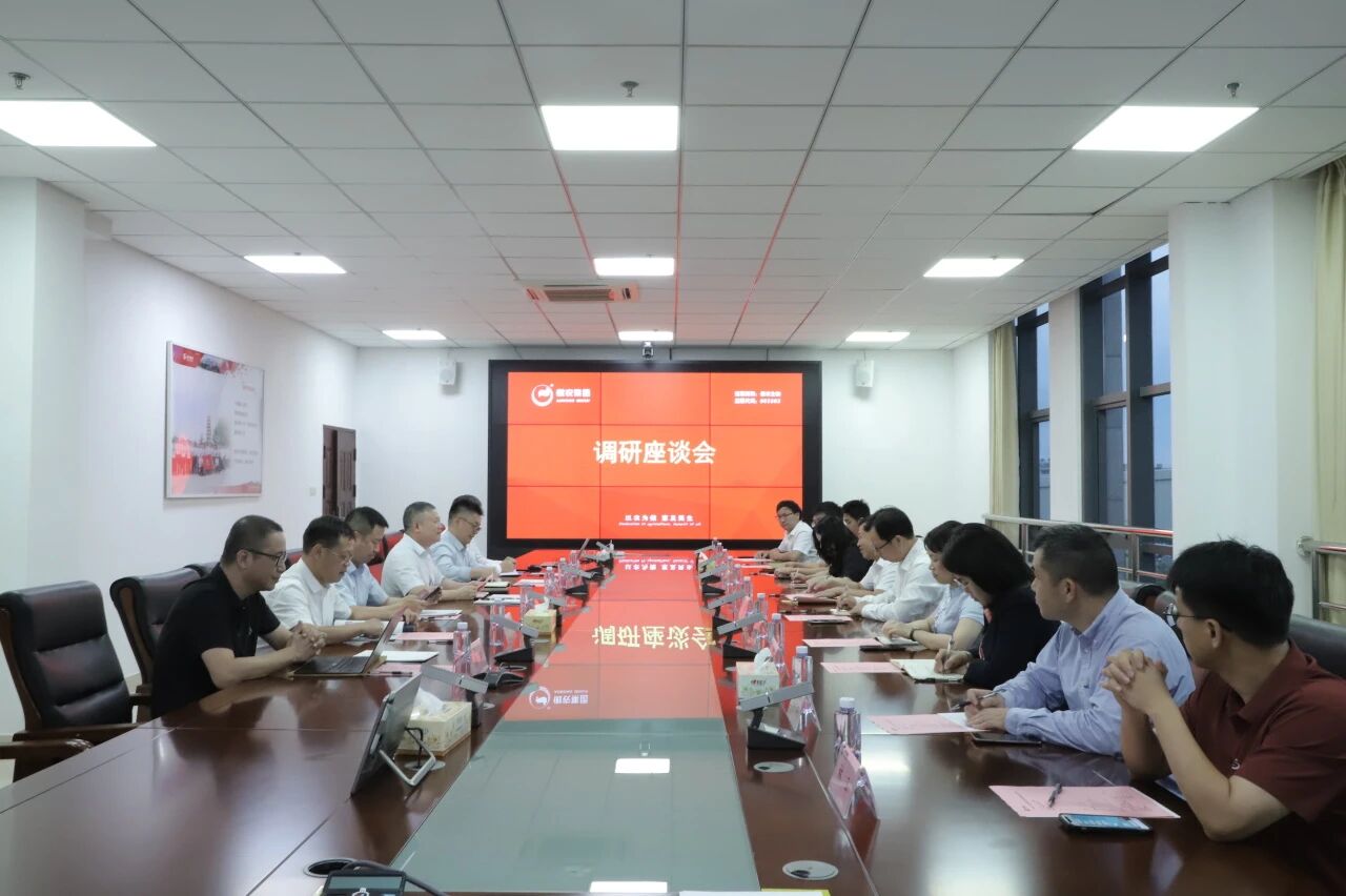 熟妇丰满多毛的大隂户