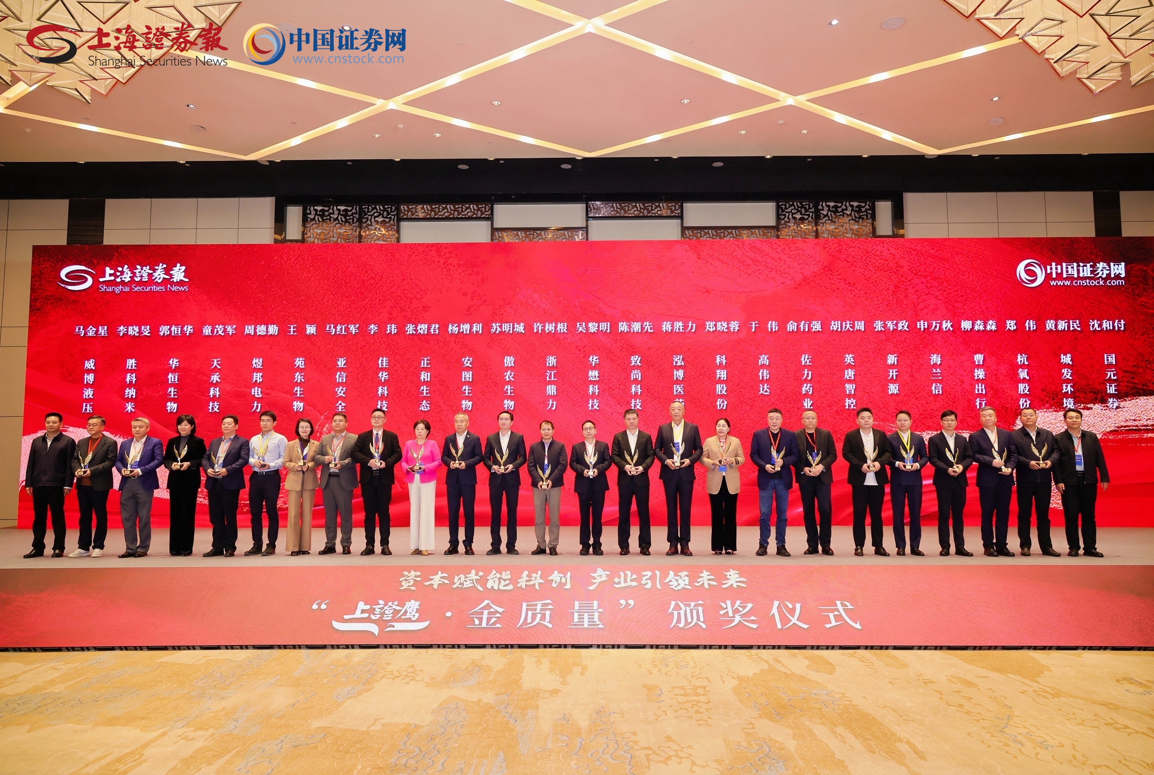 熟妇丰满多毛的大隂户